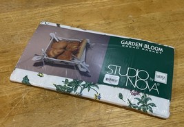 Studio Nova Garden Bloom Fabric Bread Basket Quilted Floral Vtg Mikasa - $548.91 MXN