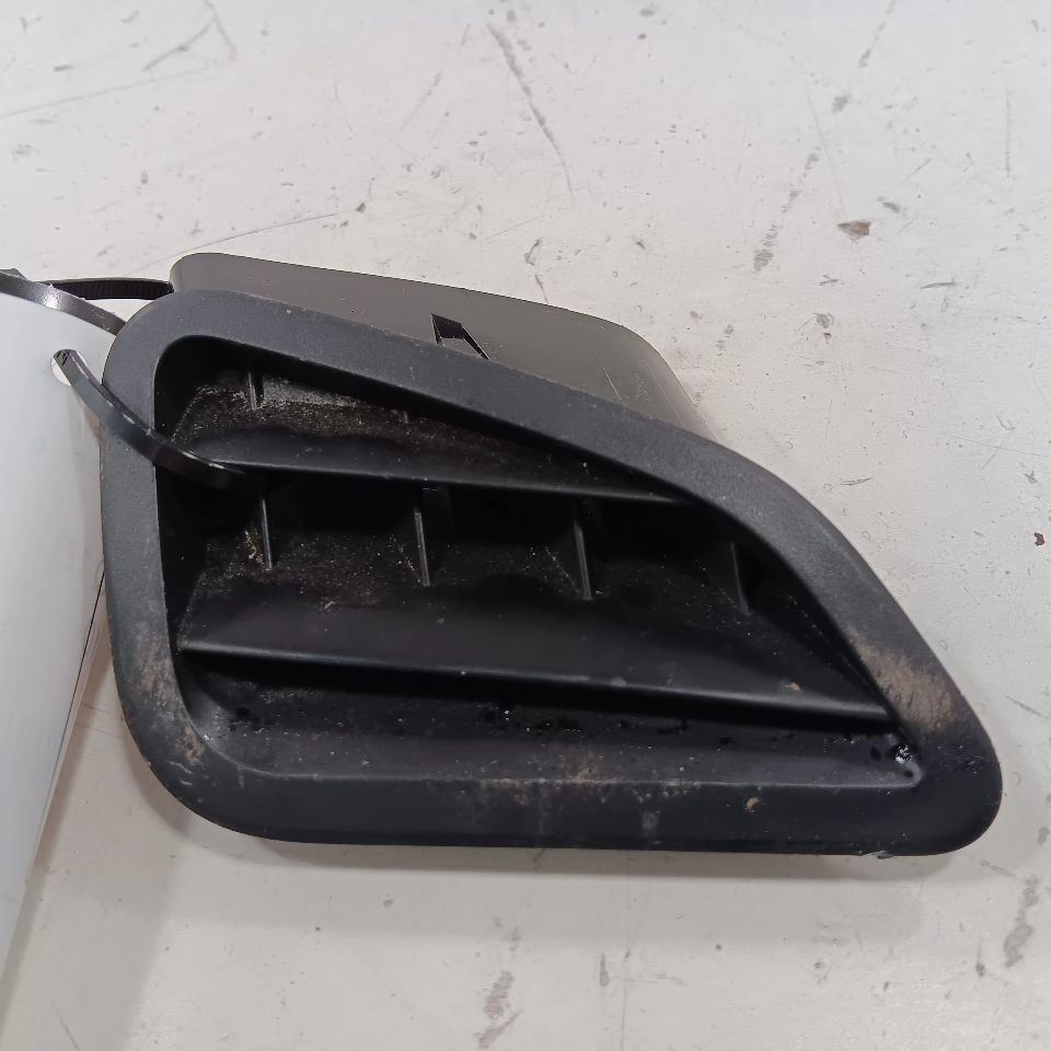 Legacy Outback Defrost Vent Right Passenger Side  2015 2016 2017 - $19.94
