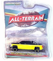 Chevrolet Silverado 1500 Año 2015 Amarillo Greenlight 1/64 Modelo De Coche... - £23.75 GBP