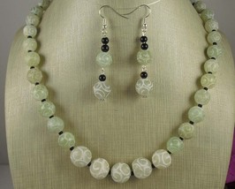 Unique Carved Jade Gemstone Beads Necklace - £39.50 GBP