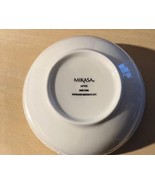 Mikasa Lattice 5-3/4 inch cereal bowls - $128.65 MXN