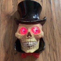 Vintage 1996 Skull Wall Plaque The Paper Magic Group Halloween Decoration - £25.35 GBP