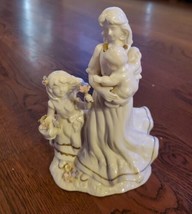 Music Box Figure 1998 Berkeley Design  porcelain mother child. Love makes world  - £31.45 GBP