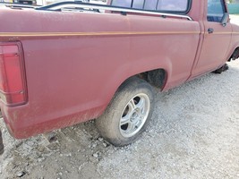 1983 1988 Ford Ranger OEM Pickup Box 6&#39; Box Red RWD  - $21,110.66 MXN