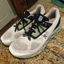 On Cloudstratus Men&#39;s Size 11.5 Running Shoes Sneakers White Black 39.99212 - $98.01