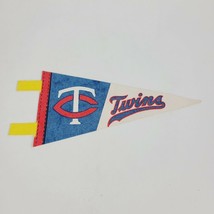 Minnesota Twins **RARE** 70s Pennant Flag VTG banner mini MLB Baseball - £14.62 GBP