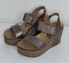 OTBT Bushnell Sandals Womens US 9 Pewter Leather Wedge Ankle Strap Slip On - $39.99