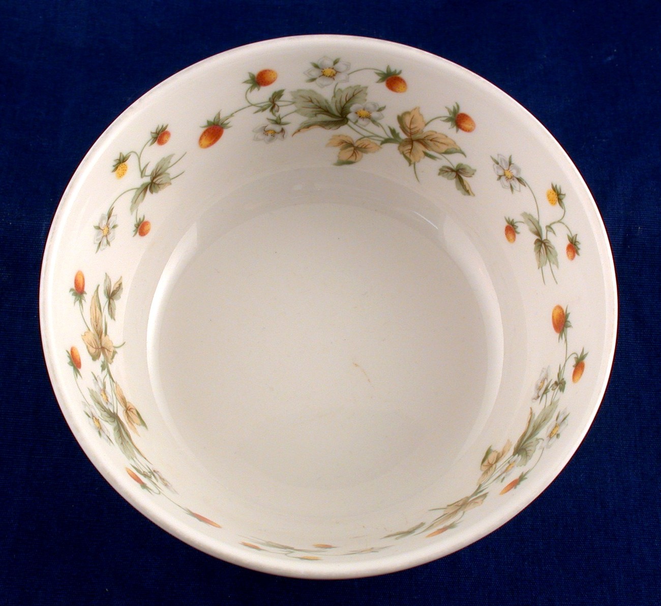 Royal Doulton Strawberry Cream Fruit Dessert Bowl TC1118 Item image 2