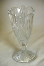 Clear Glass Small Vase 7 Point Fan Sawtooth Edge Unknown Maker - $310.96 MXN