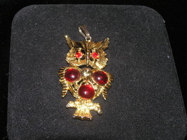 Vintage Red Jelly Round Rhinestone Goldtone OWL on a Branch Pendant - £14.64 GBP