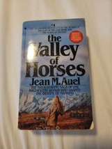 The Valley of Horses (Earth&#39;s Children, Book 2) ASIN 0553250531 - £1.58 GBP