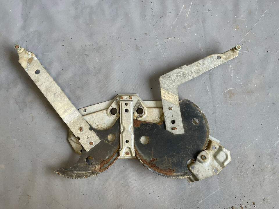 1969 1970 Chevy Kingswood Wagon Tailgate Back Window Regulator Townsman ... - $134.87