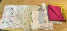 Vtg Ladies Handkerchiefs Plus Old Linens - £4.62 GBP