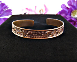 Vintage Copper Cuff Bracelet Waves Chain Patterns 7.25&quot; Length 3/8&quot; W - £14.33 GBP