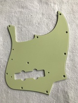 For US Vintage &#39;74 Jazz Bass Style Guitar Pickguard,3 Ply Vintage Green - £12.80 GBP