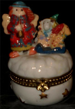 Very Cute Christmas Porcelain Box, Good Condition - £3.90 GBP