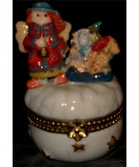 Very Cute Christmas Porcelain Box, GOOD CONDITION - £3.88 GBP
