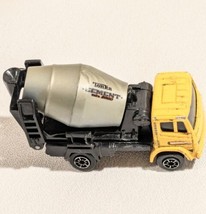 MAISTO Tonka 1/64 Diecast Yellow Cab Over Mix 2000 Cement Truck Pivoting Mixer  - £4.74 GBP