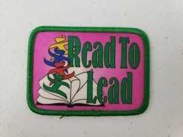 VTG Girl Scouts Juniors 1997 Read To Lead Patch Literacy Leadership Badge Green - £4.78 GBP