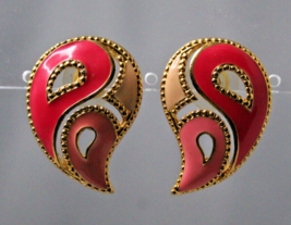 AVON Earrings 1980s PAISLEY Enamel Pink Gold Costume Jewelry Posts - £11.47 GBP