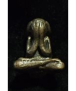Thai amulet phra pidta brass size 2.5 cm. old, authentic, rare, luck. - $726.42 MXN