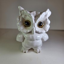 Vintage White Ceramic Owl Figurine Mid-Century Style Big Eyes 5.75&quot; Tall - $375.23 MXN