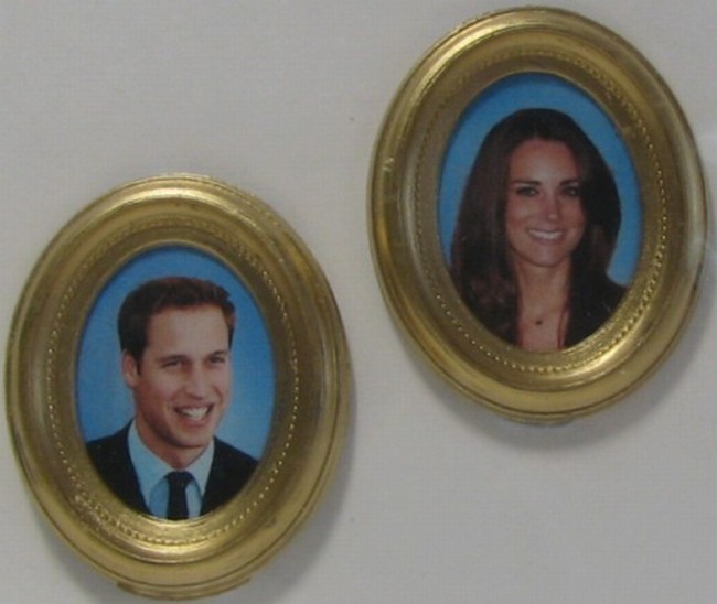 Primary image for DOLLHOUSE Wills & Kate Engagement Portraits 9961GM Jacquelines Royalty Miniature