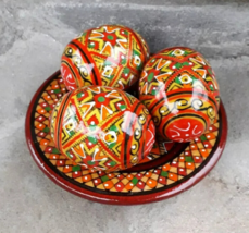 Set Carved Pysanka Wooden Easter Eggs on Plate Ukrainian Pysanky Easter ... - $18.13