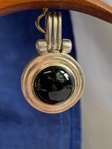 Sterling Silver Pendant 10.87g Fine Jewelry Black Round Stone Bezel - $39.55
