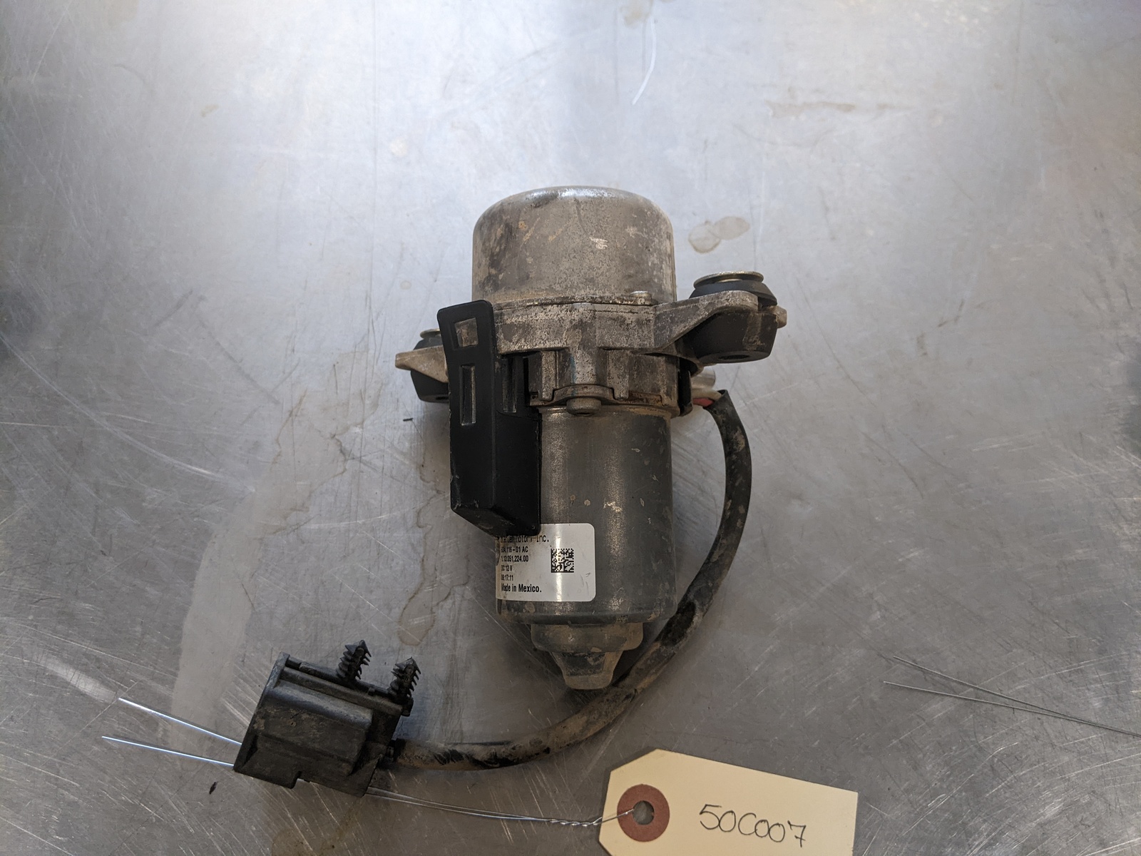 Vacuum Pump For 13-17 GMC Terrain  3.6 20939309 - $51.93