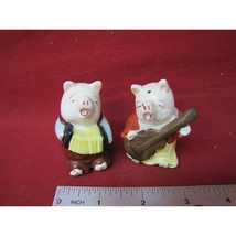 Vintage Japan Cute Pair of Musical Pigs Salt &amp; Pepper Shakers - £19.73 GBP