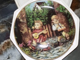 Hummel Private Parade 1990 Little Companion Goebel Danbury Mint Plate New - $71.25