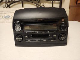 2004-2005 Toyota Sienna Radio Receiver CD Tape Player In Black 86120-AE0... - $57.64