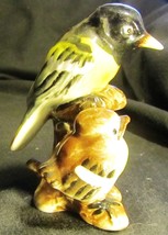 VINTAGE PORCELAIN ORIOLE BIRD GROUP FIGURINE JAPAN - $21.56