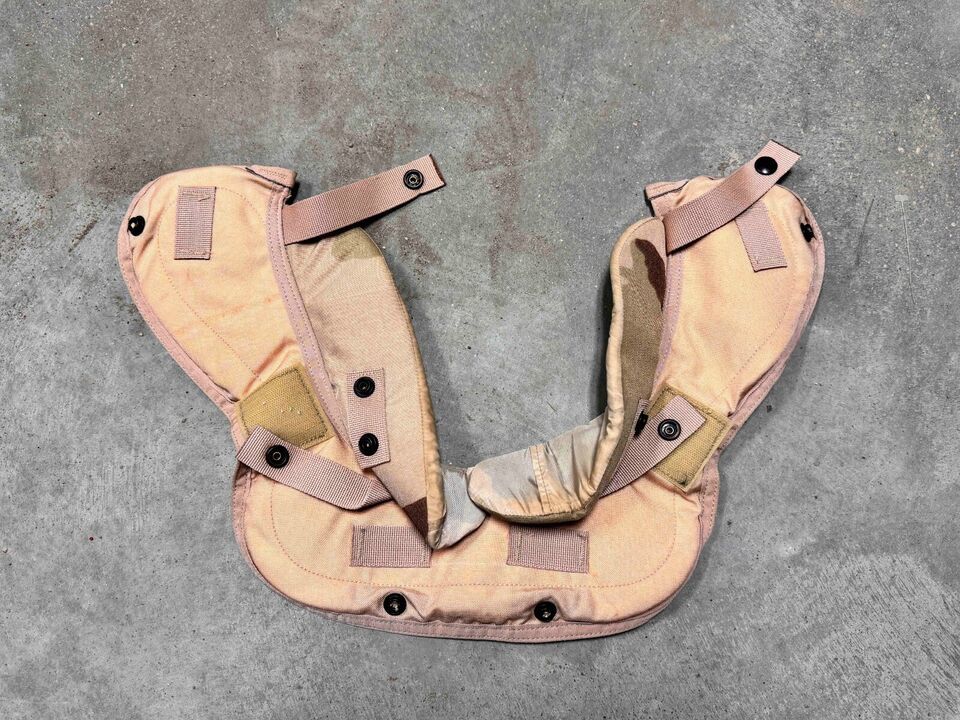 GENUINE USGI DESERT YOKE AND COLLAR PROTECTOR WITH INSERTS  - SIZE LARGE - $42.08