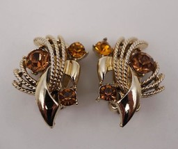 Coro Ambre Boucles D&#39;Oreilles Clip Couleur Or 1960&#39;s - $33.65