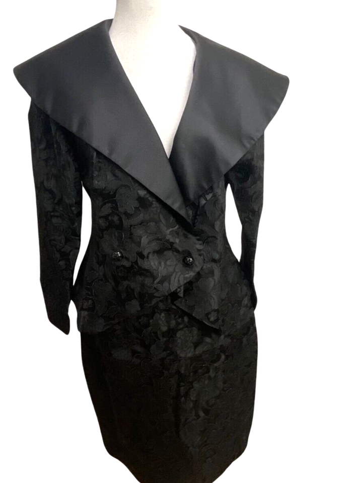 Primary image for Nights By Chelsea Reed Black Suit With Floral Design Size 12 Satin-Like Brocade