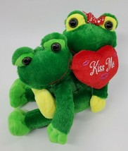 Publix  Frogs Boy Girl Kiss Me Heart Valentine&#39;s Day Plush Stuffed Toy Frog B310 - £10.22 GBP