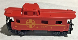 HO Scale Bachmann Santa Fe A.T.S.F. 940625 Red Caboose Train Car - $5.45