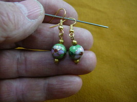 (ee612-80) 10mm Lt Green + pink flower CLOISONNE bead dangle EARRINGS jewelry - £11.19 GBP