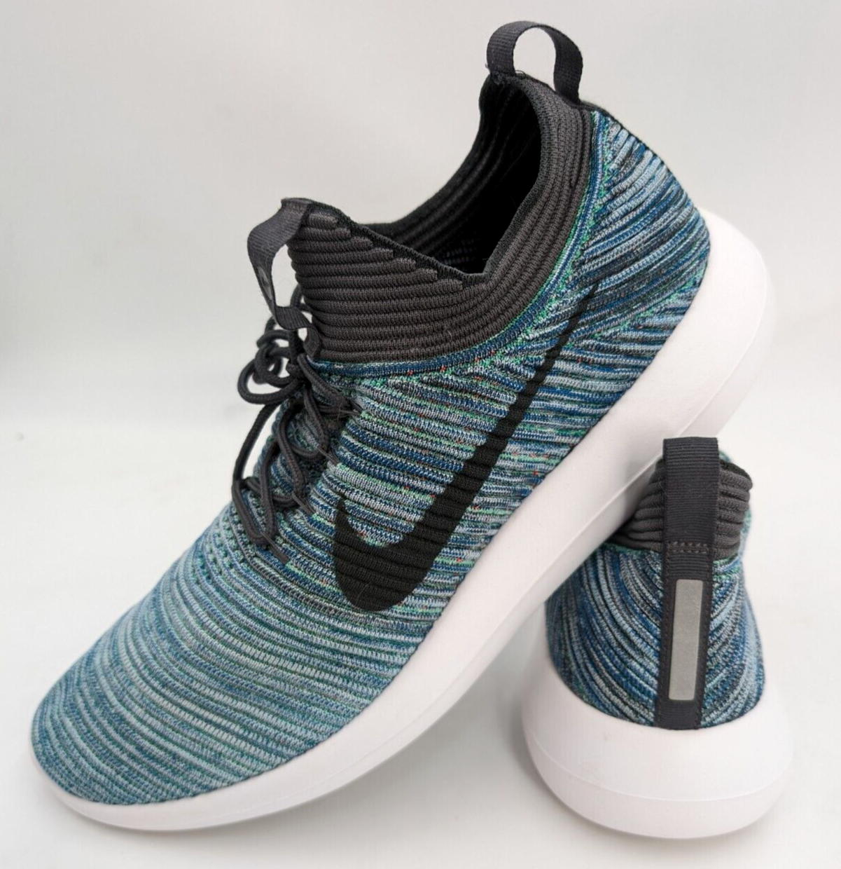 Nike roshe shops blue and green