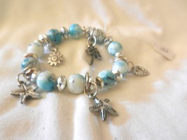 New Beach Outdoors Charm Turquoise &amp; White Beaded Stretch  Bracelet - £3.93 GBP