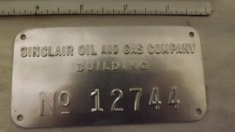 Sinclair Oil Company Building ID Plate NOS 18-a - $14.84