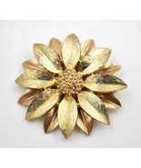 Vintage 1960s Sarah Coventry Daisy Satin Petals Flower Floral Brooch Pin - £15.56 GBP