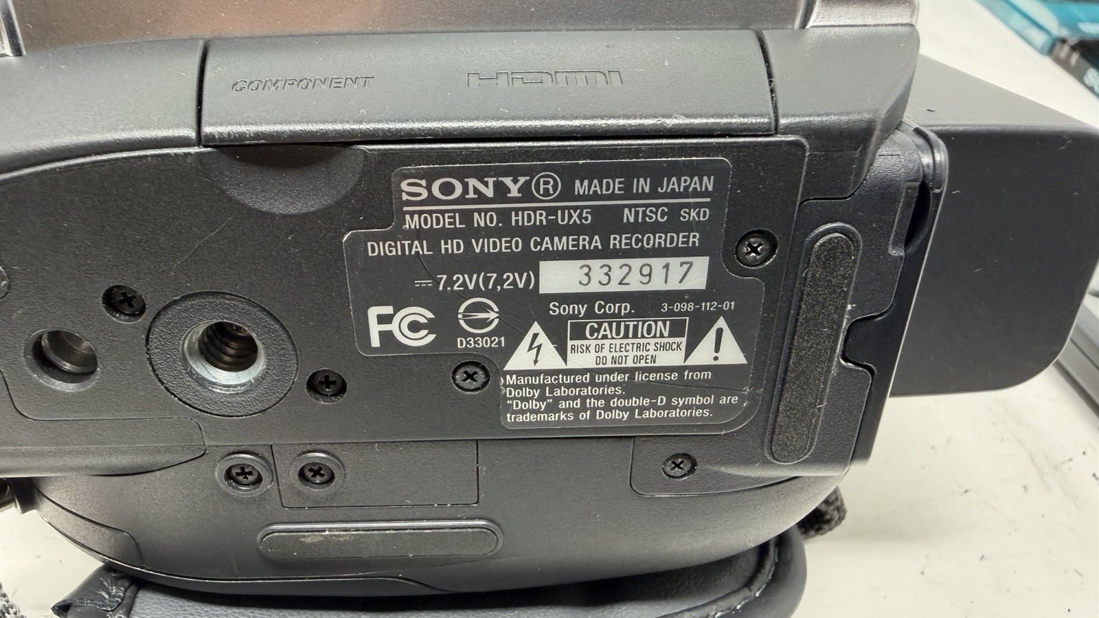 Sony Handycam HDR-UX5 High Definition + battery and charger Tested And Working Item image 10