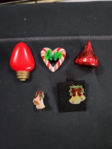 5 Vintage Christmas Brooches Pins.   Candy Cane Heart, Bells, Candy Kiss... - $20.46 CAD