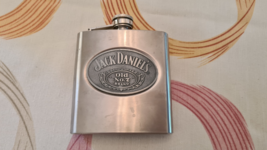 JACK DANIEL&#39;S TENNESSEE WHISKEY STAINLESS STEEL FLASK 6 Oz - £15.68 GBP