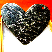 Beautiful silver vintage heart pendant - £13.23 GBP