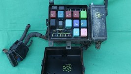 1998-99 Lexus LX470 Engine Bay Front Fusebox Relay Junction Box 82720-60020 image 4