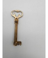 Vintage Golden Colored  Skeleton Key Lapel Pin - €6,03 EUR